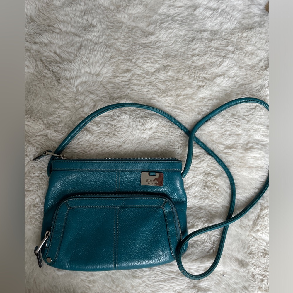 Tignanello Pebbled turquoise Leather Crossbody Purse
